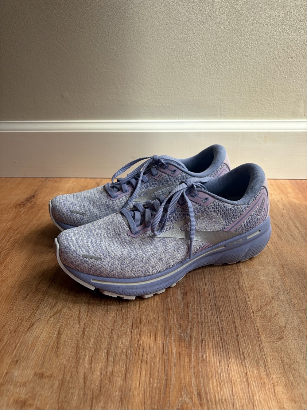 Brooks Ghost 14 Women's Lavender Running Shoes Size 8